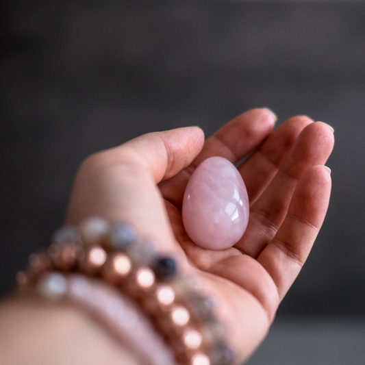 Everything Rose Quartz: Discover Its Physical, Emotional and Metaphysical Properties